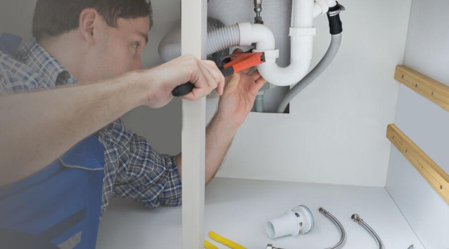 Local expert plumbing services in Dennehotso, AZ